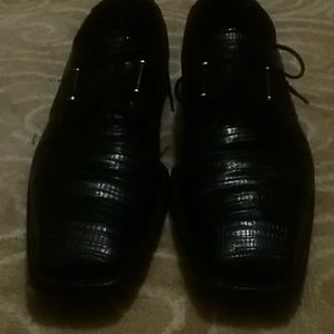 Dress shoes